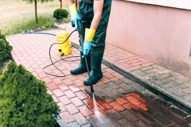 Garage Pressure Washing in Humboldt Hill, CA